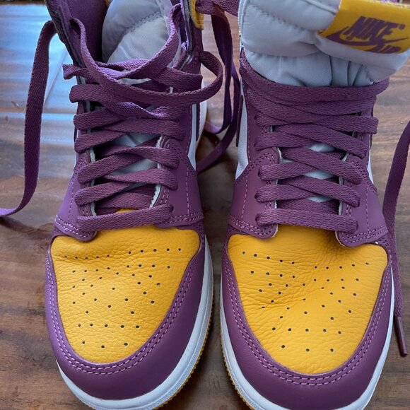 Air Jordan 1 Rretro High OG GS "Brotherhood" - Youth 6.5 Women 8 with box - Picture 11 of 15